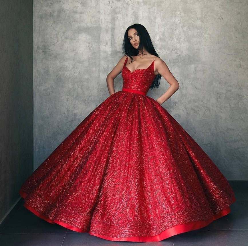 Should Indian Brides Wear Red Wedding Gowns